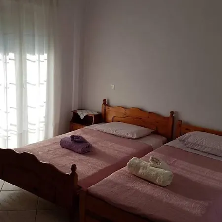 Koulas House In Diava